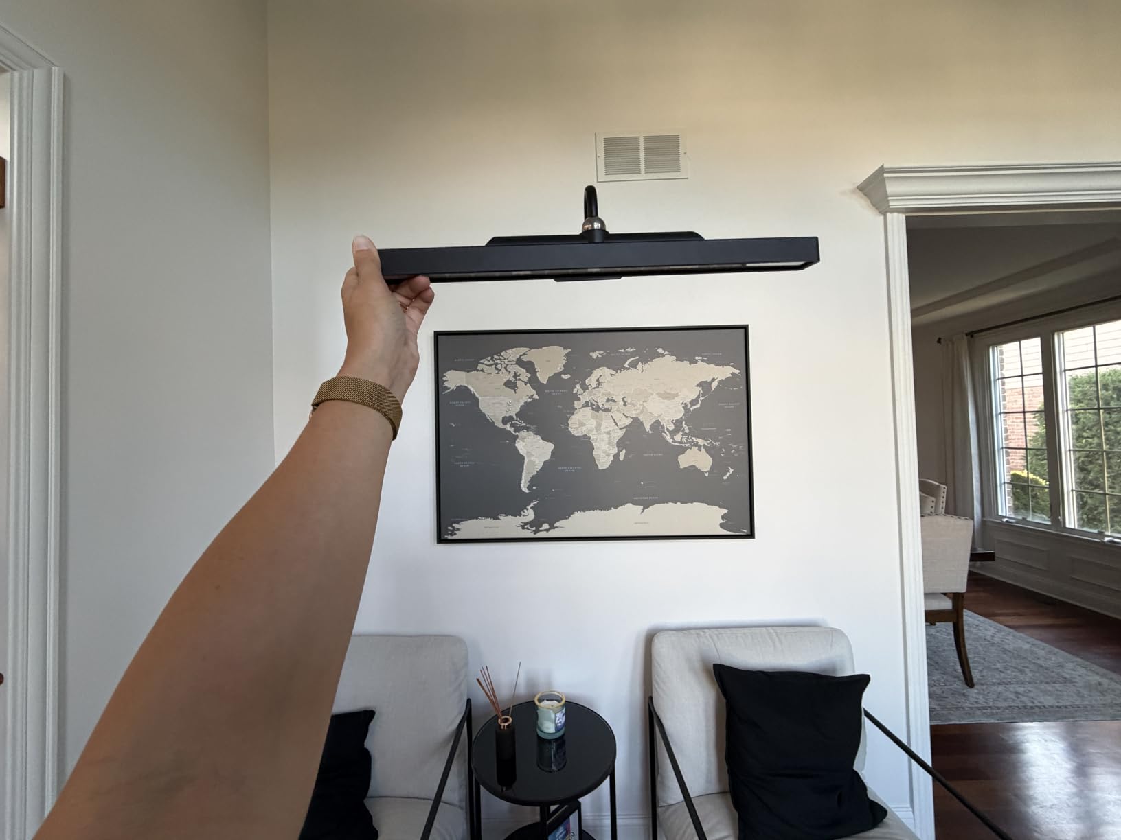 3Pack Picture Light Battery Operated, 16in Picture Light for Wall, 5000mAh Cordless Wall Lights with Controller,Art Light with Dimmable Cordless for Wall Painting,Frame, Portrait, Dartboard- Black customer photo 2