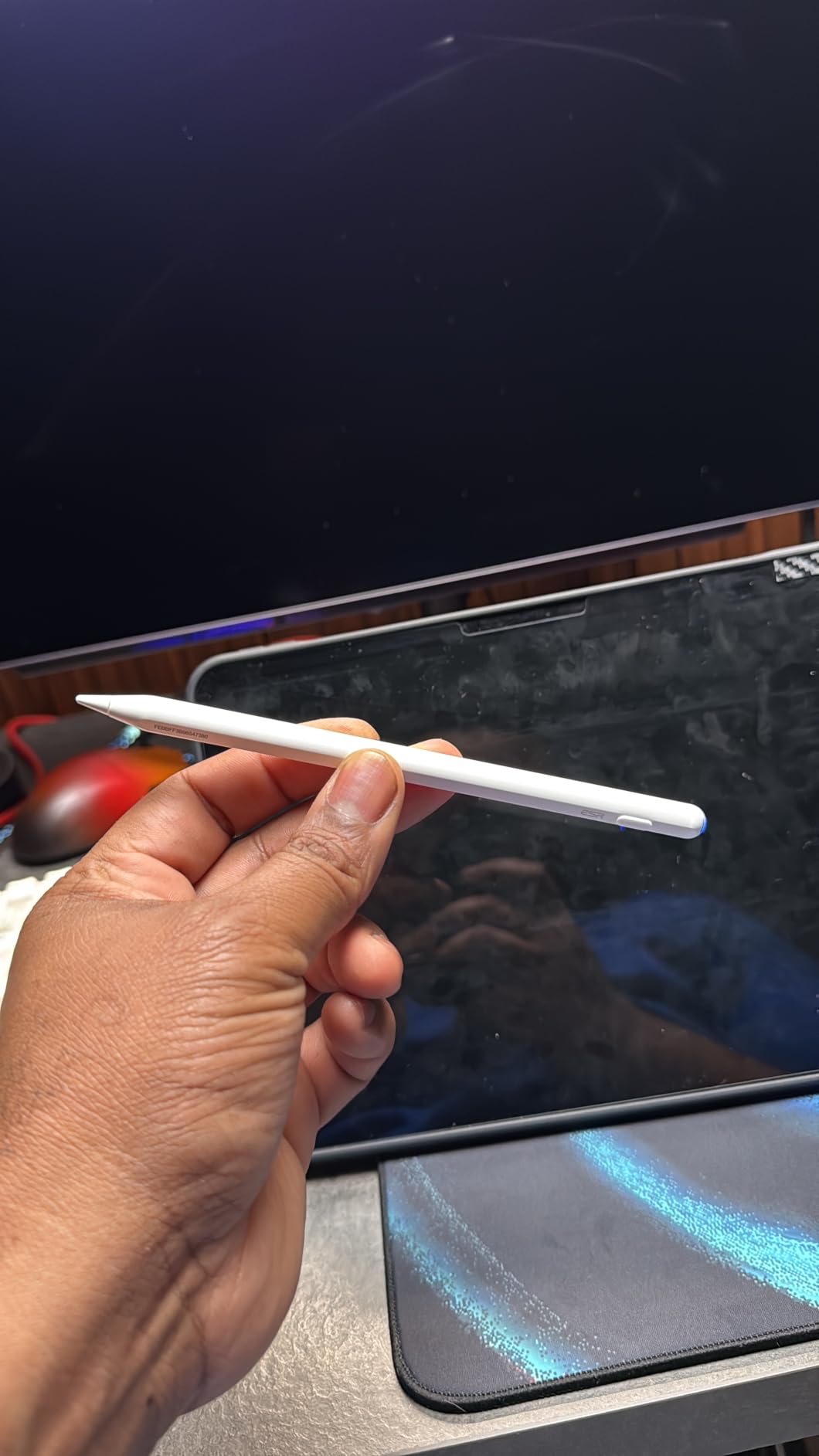 ESR Geo Digital iPad Pencil for iPad 2018-2026, Find My, Easy Shortcuts customer photo 2