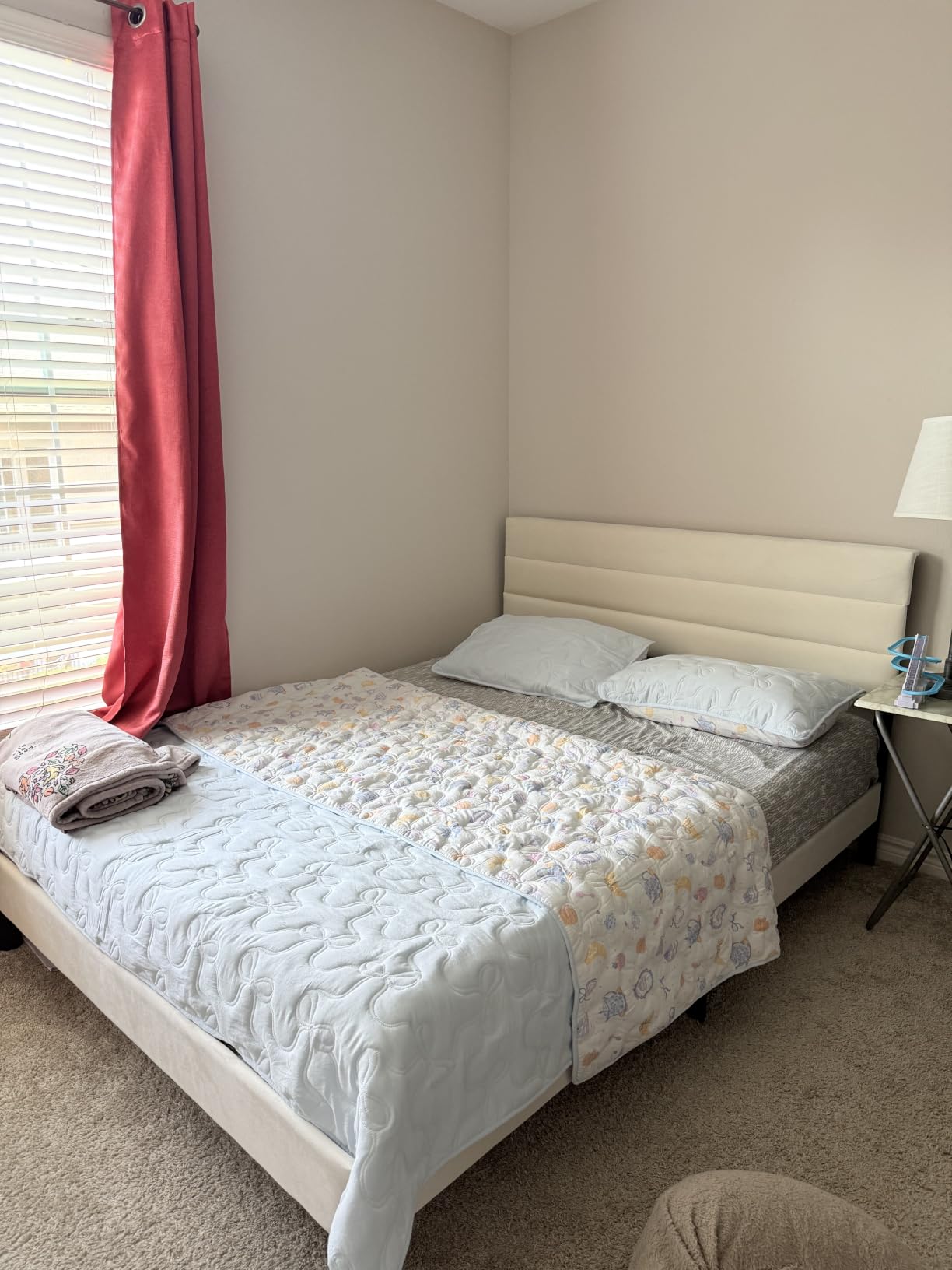 Fluest Queen Bed Frame, Platform Bed Frame with Velvet Upholstered Headboard, No Box Spring Needed, Sturdy Metal Support, Noise Free, Easy Assembly, Modern Bedroom Furniture, Beige customer photo 1