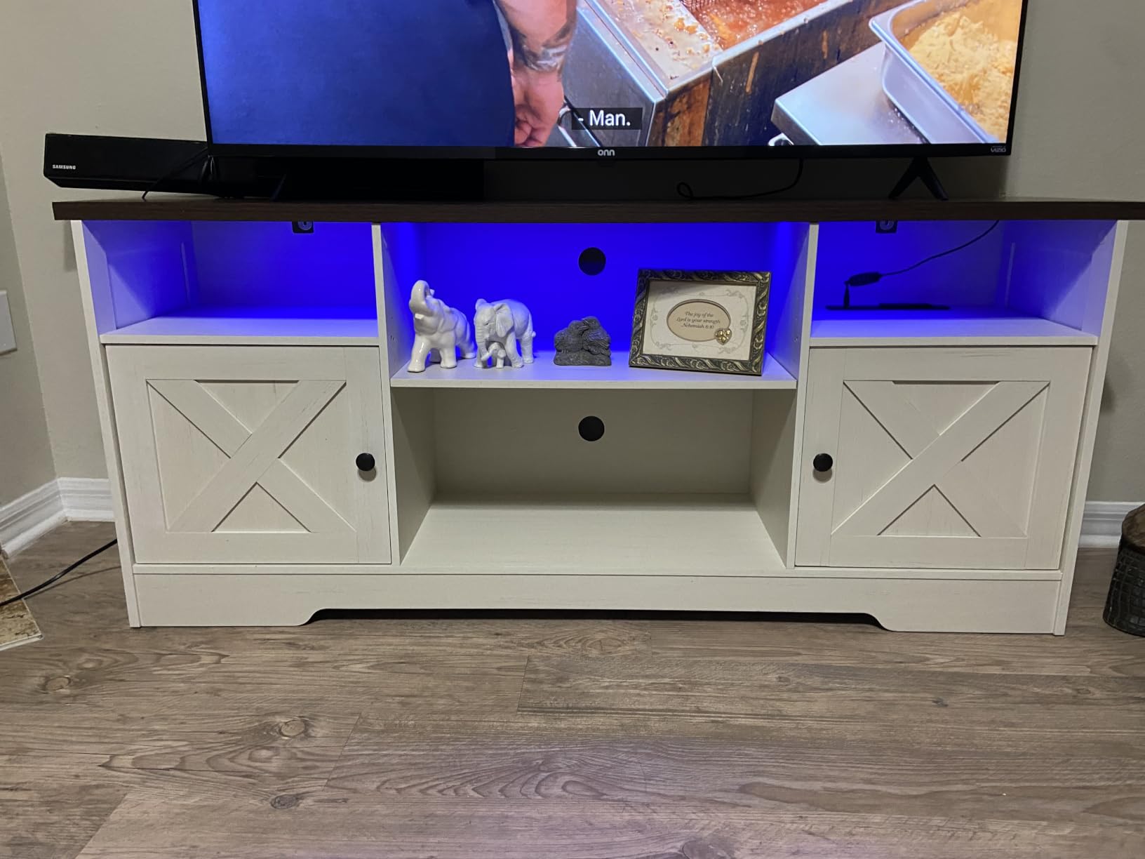 Casaottima TV Stand for 65 Inch TV, Entertainment Center, White customer photo 1