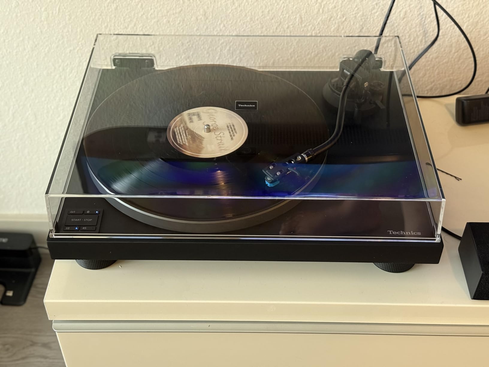 Technics Turntable, Premium Class HiFi Record Player with Coreless Direct Drive Motor and Bluetooth, Stable Playback, Audiophile-Grade Cartridge and Precision Tonearm, Dustcover Included – SL-40CBT-H customer photo 1