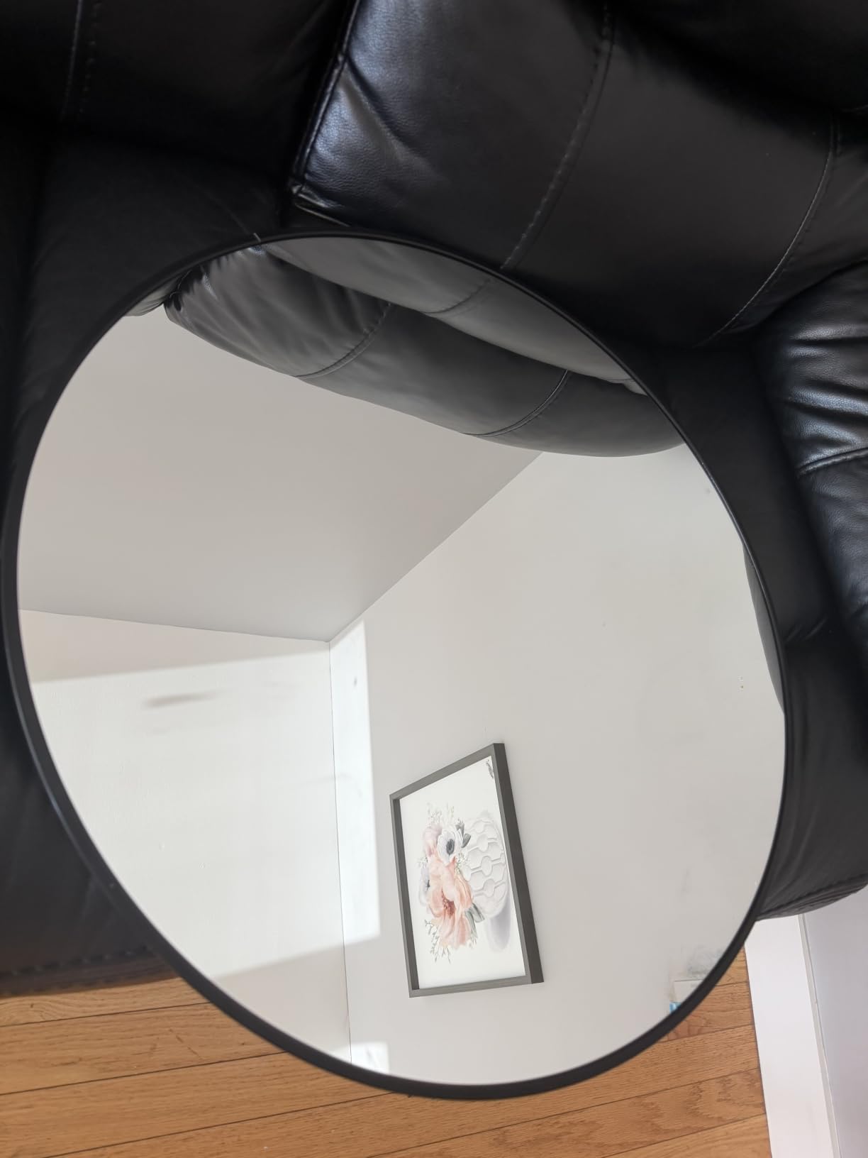 Bathroom Mirror for Wall, 24 Inch Round Mirrors customer photo 1