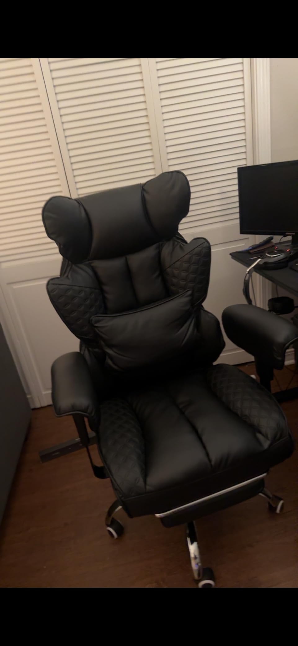 GTPLAYER Big and Tall Gaming Chair 400lbs Heavy Duty Office Chair with Footrest, High Back Pocket Spring Lumbar Support, Ergonomic Wide Comfy Seated Cushion for Lower Back Pain Relief, Earth-Black customer photo 1