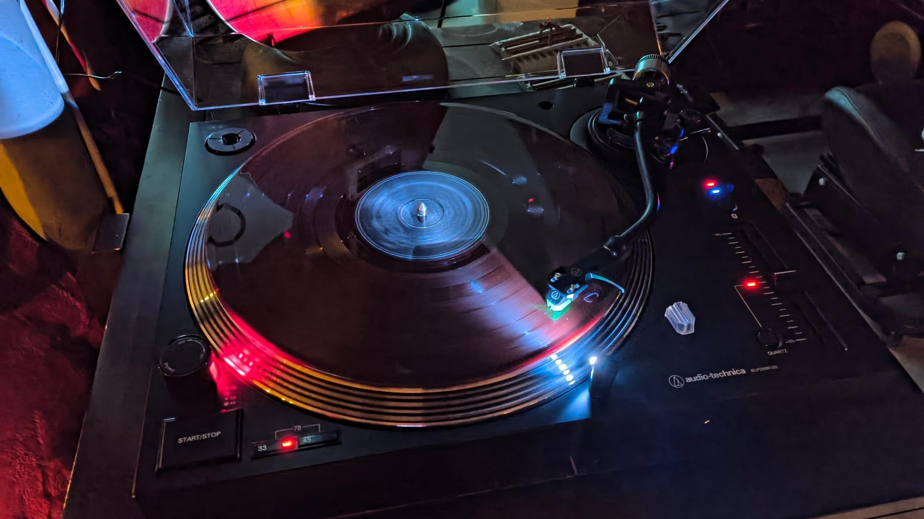 Audio-Technica AT-LP120XBT-USB-WH Wireless Direct-Drive Turntable (Analog, Wireless & USB), Fully Manual, 3 Speed, Convert Vinyl to Digital, Built-in Pre-Amp, White customer photo 2