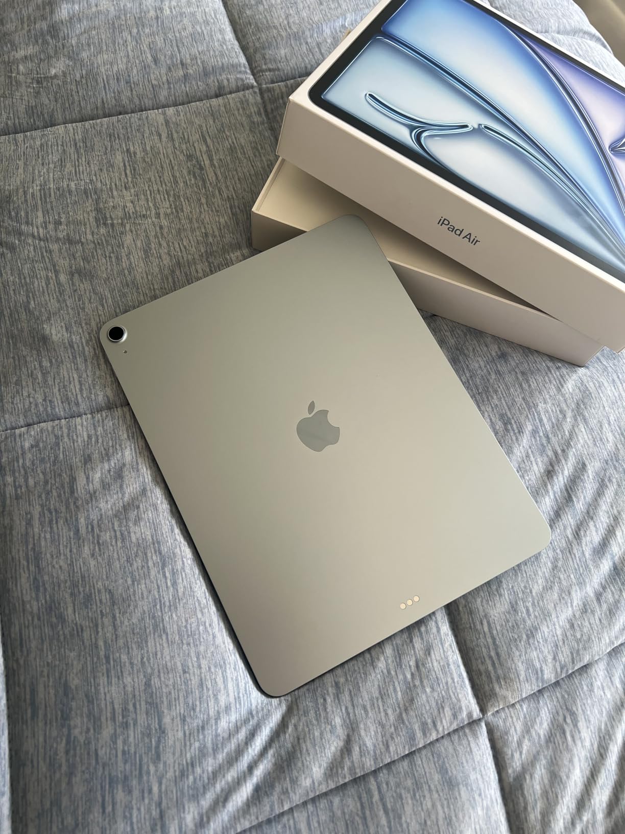 Apple iPad Air 13-inch (M4): Liquid Retina Display, 1TB, 12MP Front/Back Camera, Wi-Fi 7 with Apple N1, Touch ID, All-Day Battery Life — Blue customer photo 1