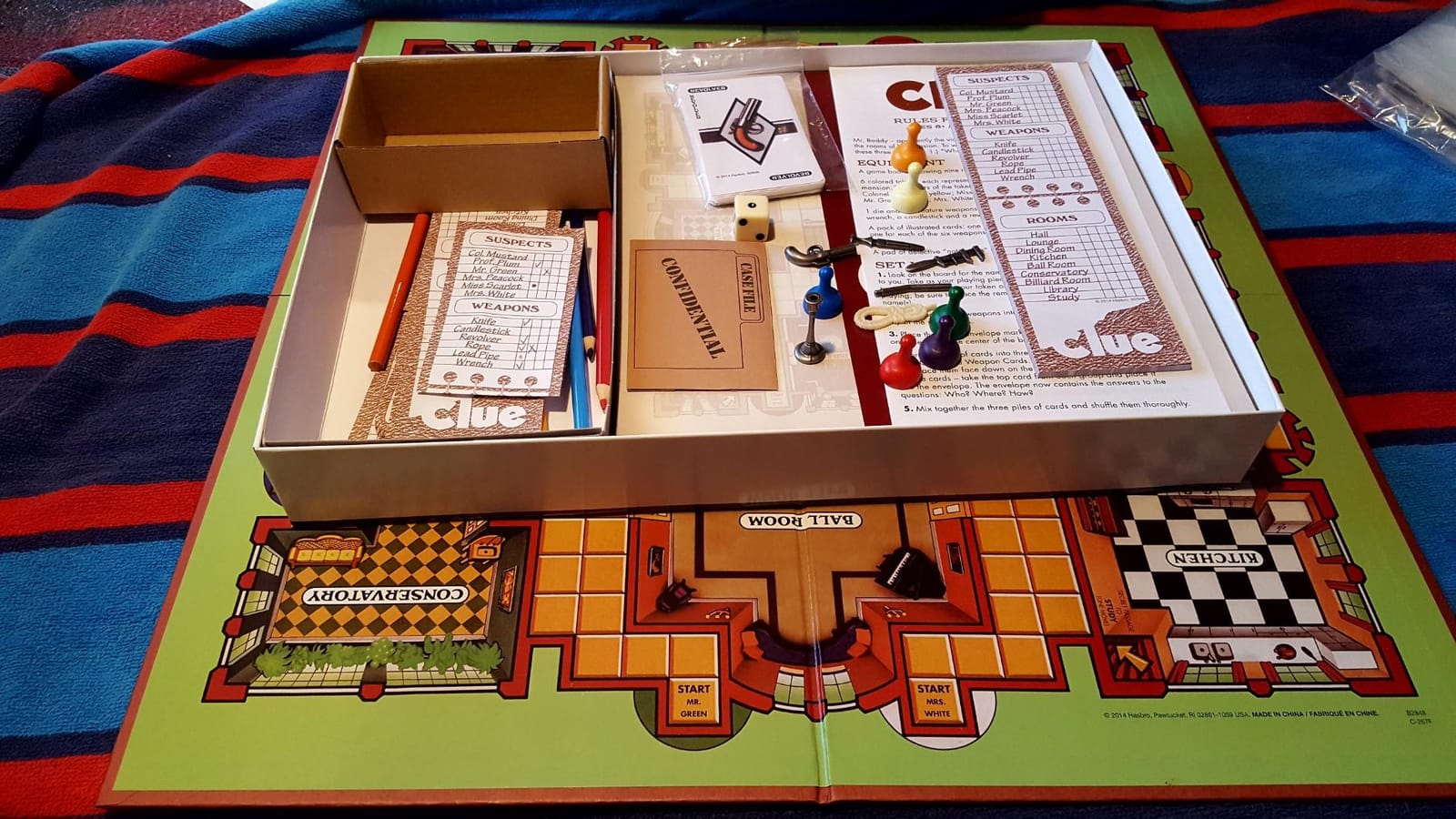Hasbro Gaming Retro Series Clue 1986 Edition Board Game, Classic Mystery Game for Kids, Family Board Games for 3-6 Players, Ages 8+ (Amazon Exclusive) customer photo 1