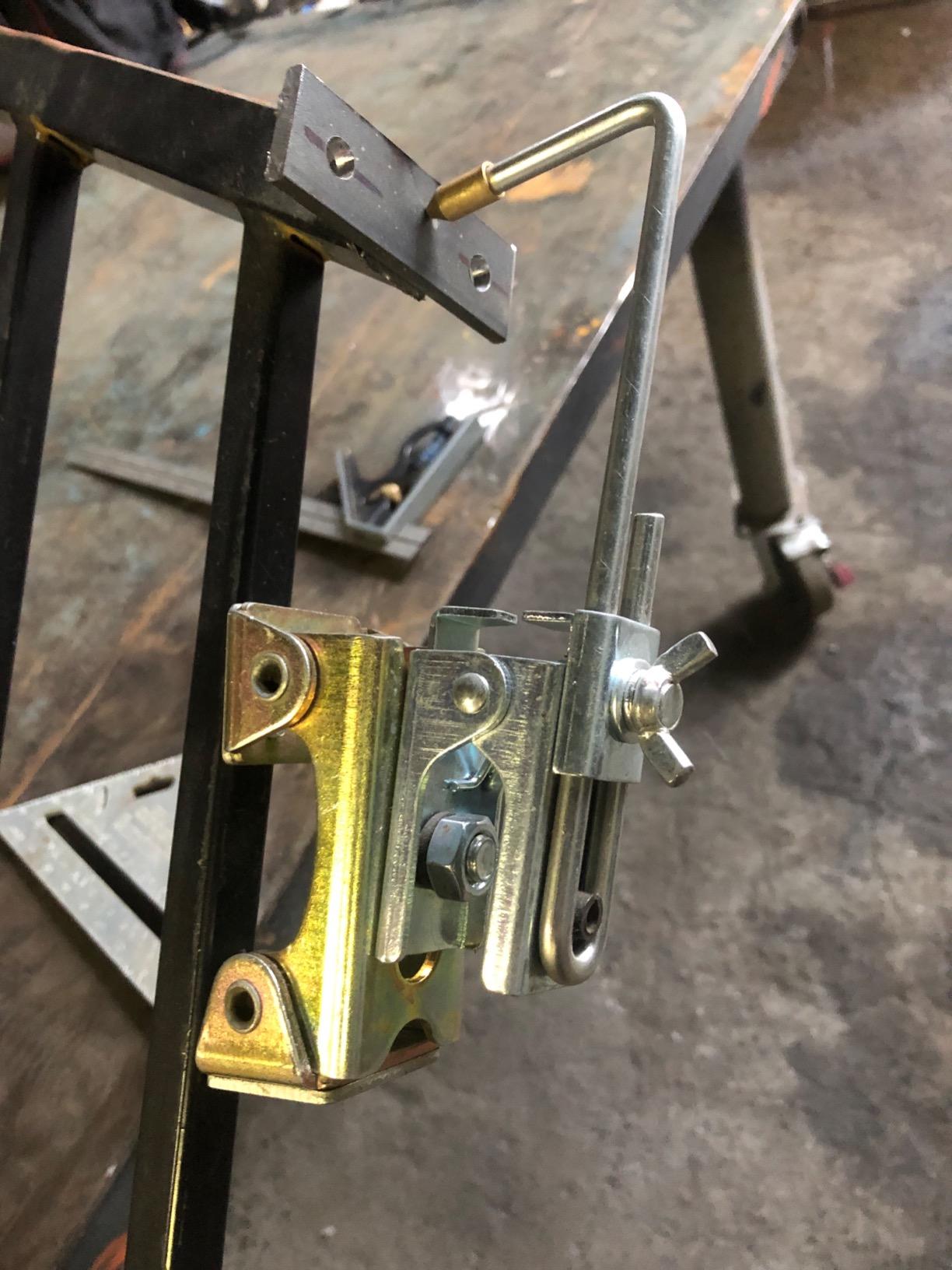 Strong Hand Tools Grasshopper Magnetic Welding Finger, 35 lb Pull Force, Brass Contact Tip, Spring-Loaded Arm, V-Pad Base, Anti-Tipping Bolt, AGH230 customer photo 2