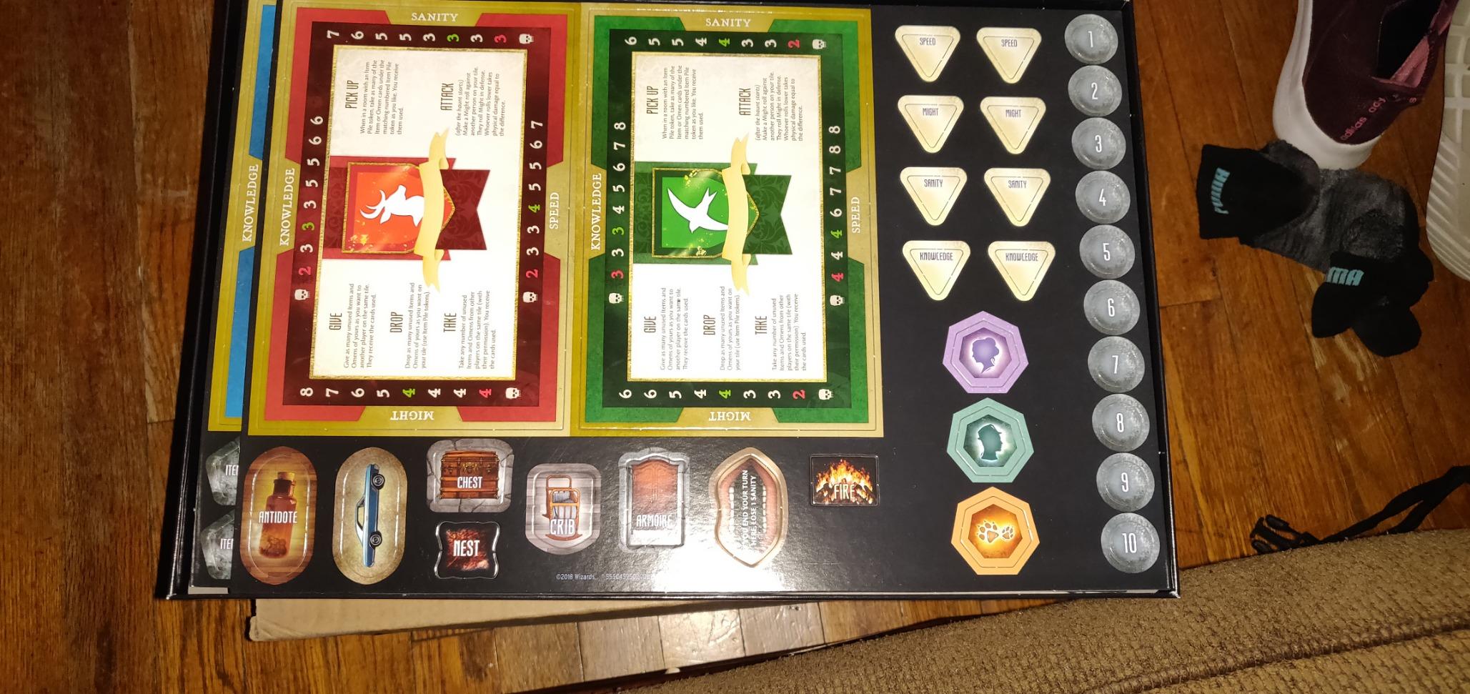 Betrayal Legacy (Board Game, Betrayal at House on The Hill) customer photo 2