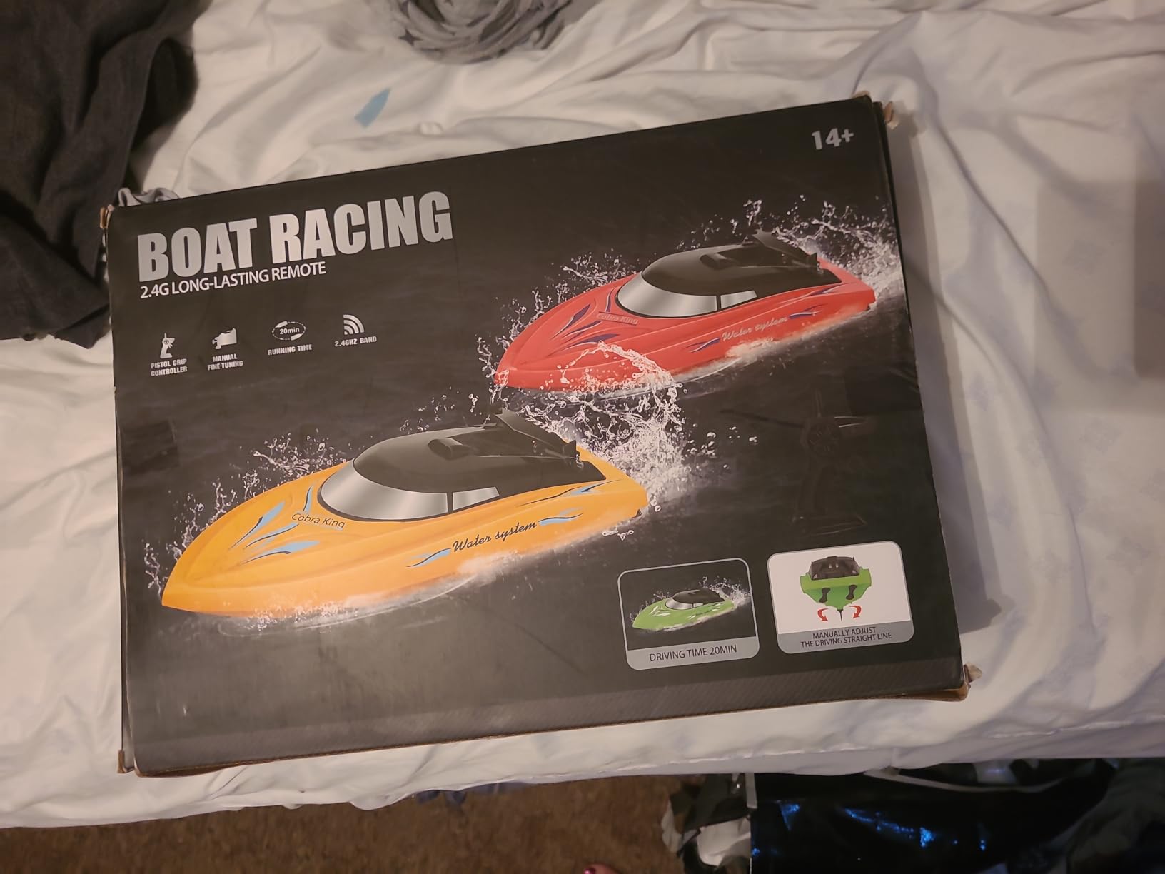 3PACK Remote Control Rc Boat for Kids, 2.4Ghz Control, Whole Body Waterproof, 6 Rechargeable Batteries Summer Water Toys for Pools Lakes River & Bathtub. customer photo 1