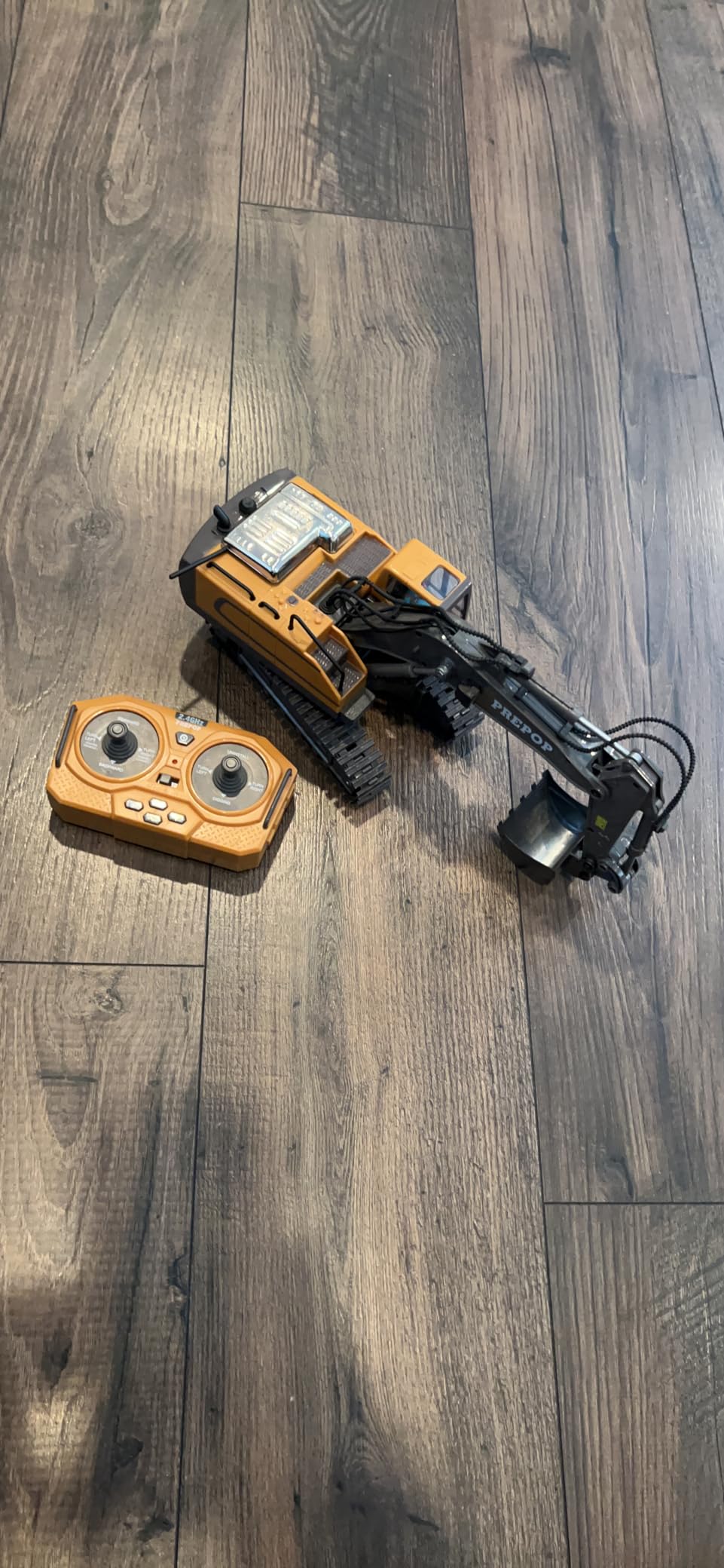 PREPOP RC Excavator, Remote Control Construction Toy Vehicle customer photo 1