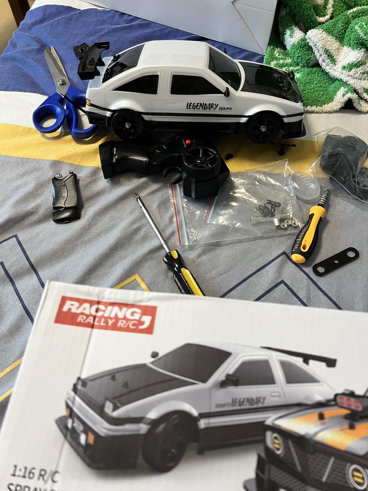 RC Drift Car 2.4GHz 1:16 Scale 4WD High Speed Remote Control Cars Vehicle with LED Lights Two Batteries and Drifting Tires Racing Sport Toy Cars for Adults Boys Girls Kids customer photo 2
