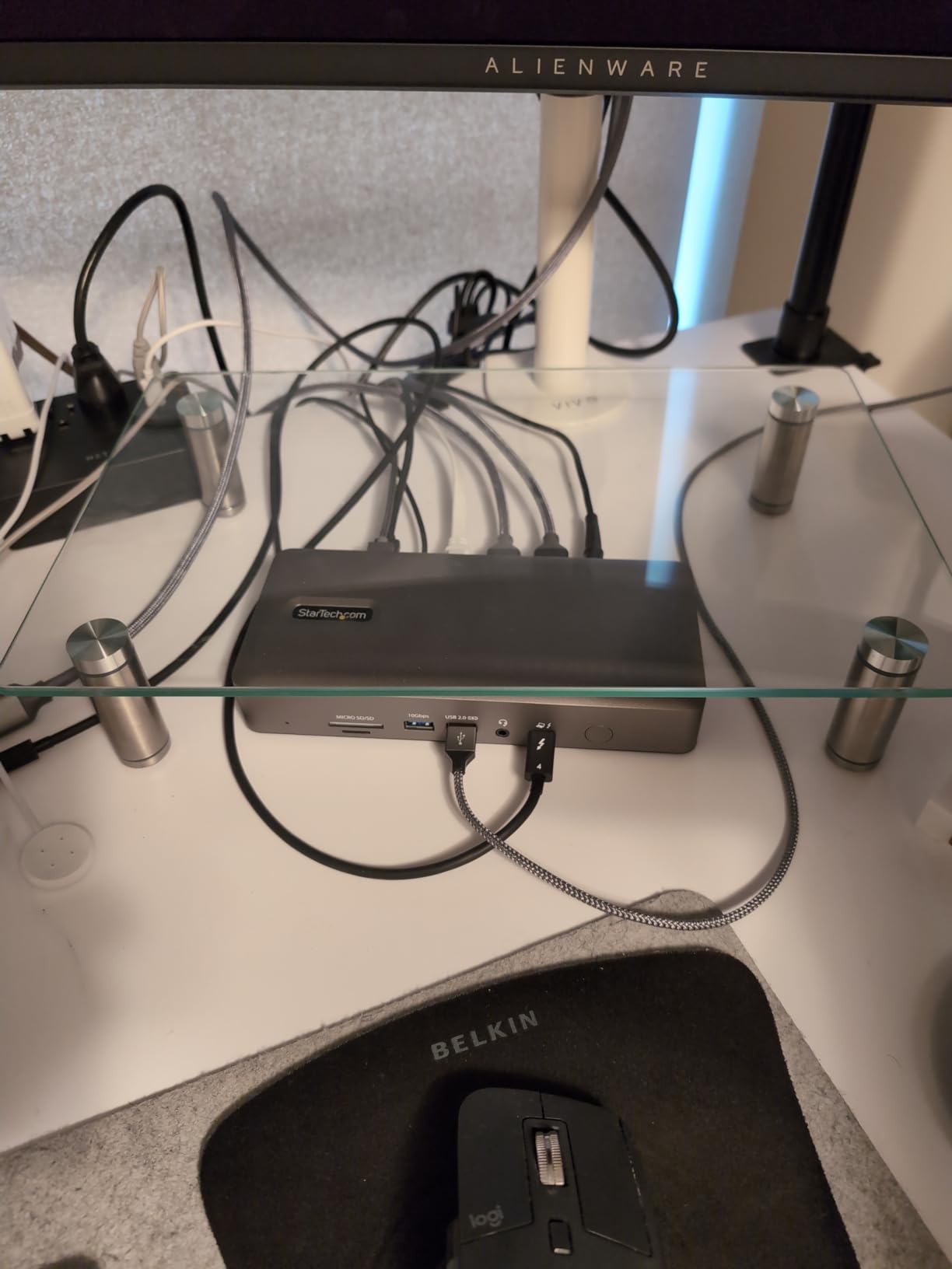 StarTech Thunderbolt 4 Dock, Quad 4K Win, Dual 4K Mac, 16-Port 40Gbps, 100W customer photo 1