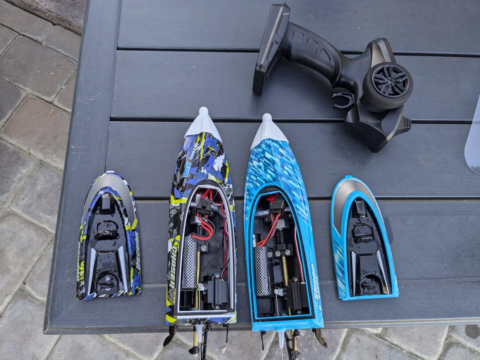 BEZGAR 2 Pack 12 Inch 30 KPH Fast RC Boats with LED Lights & Case customer photo 1