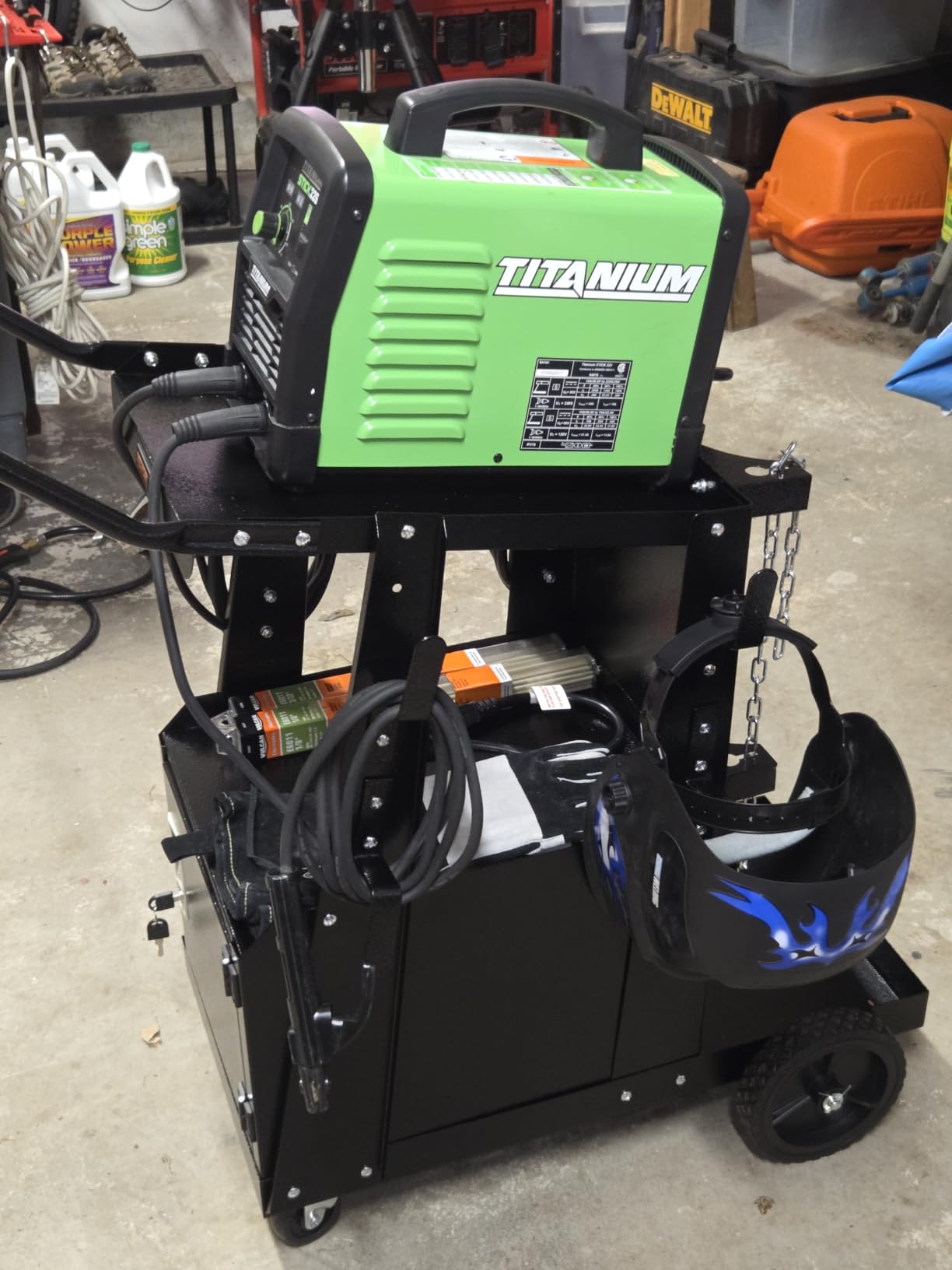 VEVOR 2-Tier Welding Cart Heavy Duty with Anti-Theft Lockable Cabinet customer photo 1