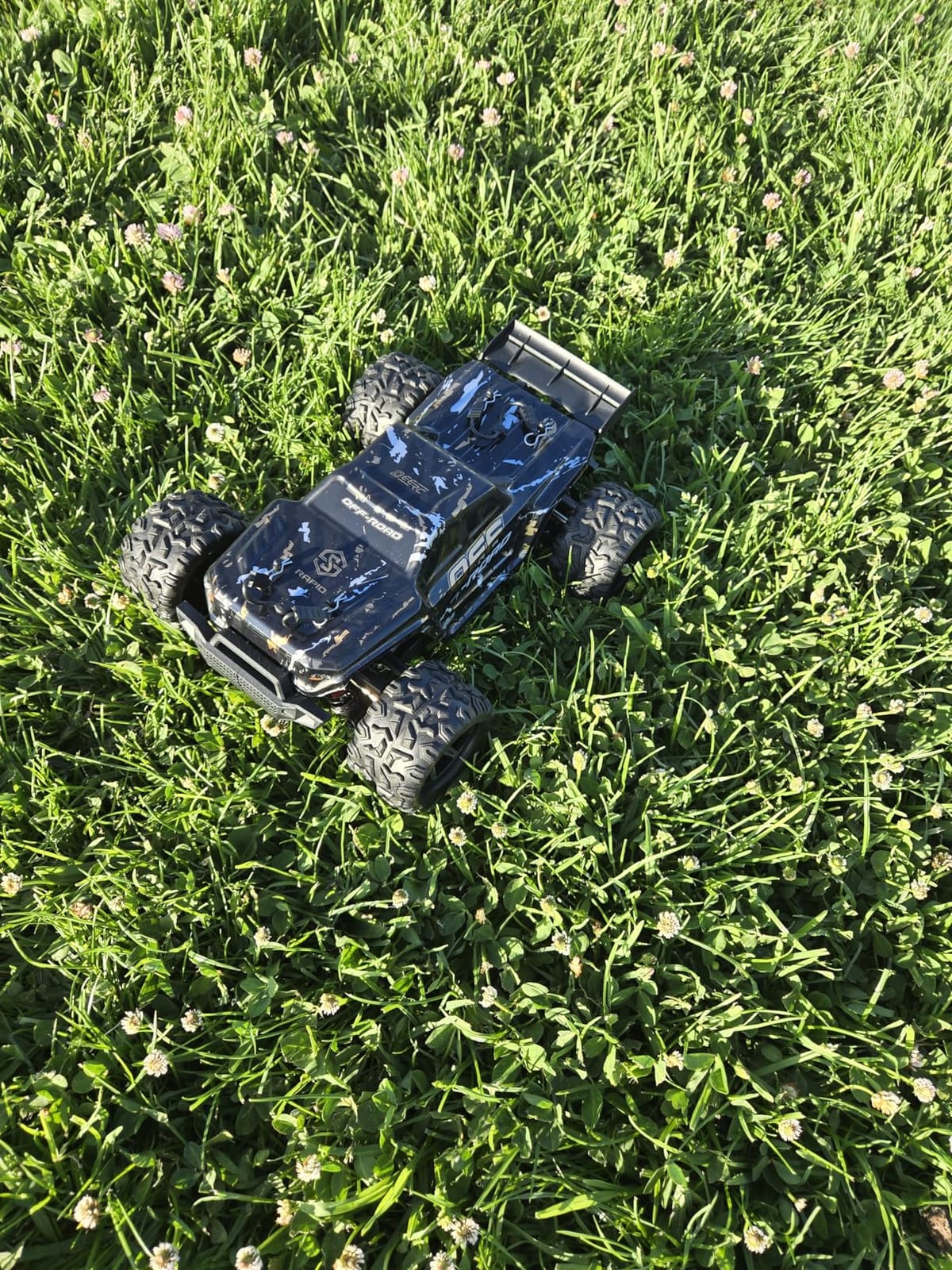 DEERC 9309E RC Cars for Adults 40KPH,All Terrain Fast Remote Control Cars customer photo 1