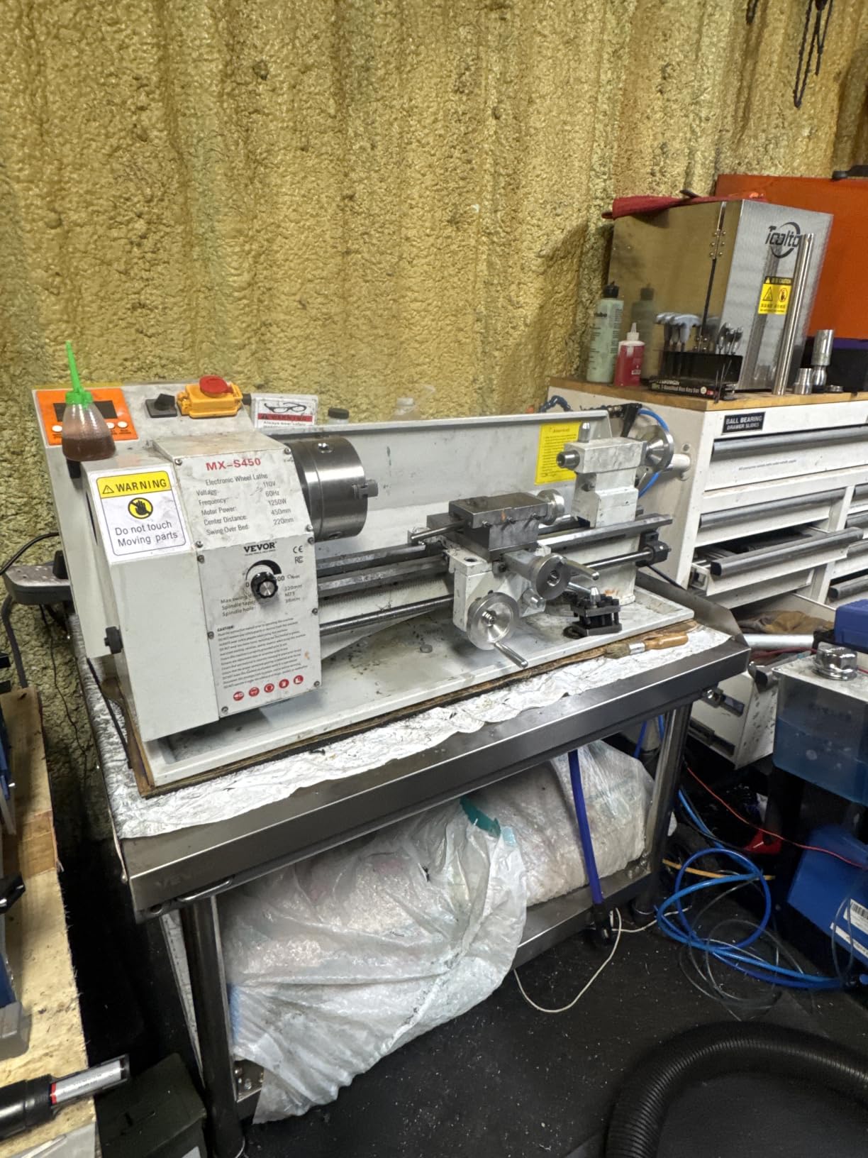 VEVOR Metal Lathe Machine, 8.7 x 18 in, Precision Bench Power Metal Lathe, Automatic Feed, 0-2500 RPM Variable Speed, 1250W Brushless Motor, for Processing Precision Parts Soft Metals Wood Plastics customer photo 1