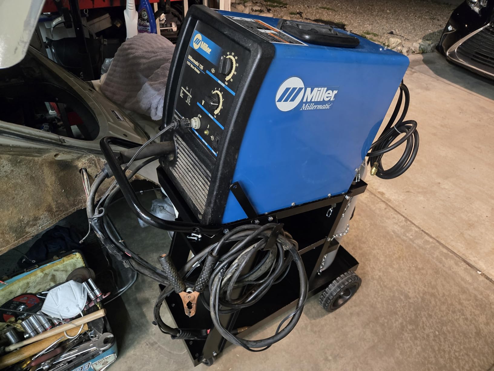 Garvee 3 Tier Welding Cart, Heavy Duty Welder Cart with 360° Swivel Wheels, Tank Storage Safety Chains, Rolling MIG Welder Cart for TIG, ARC, MMA, Plasma Cutter Welding Machine, Black customer photo 2