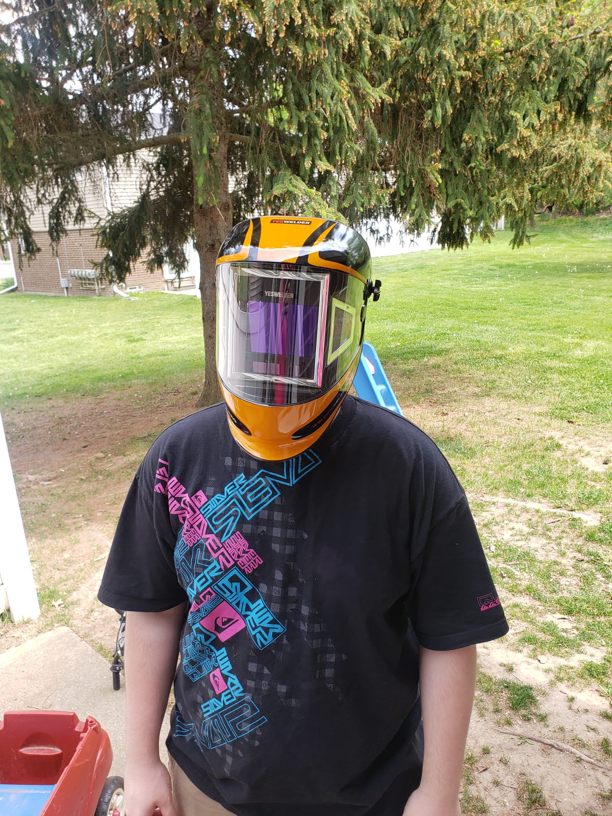 YESWELDER True Color Welding Helmet, Smart LCD Auto Shade customer photo 1